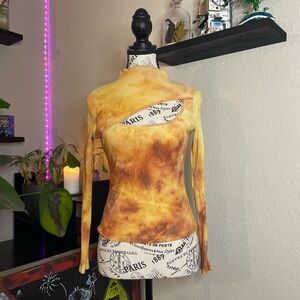 Stylish Tie-Dye Long Sleeve Top